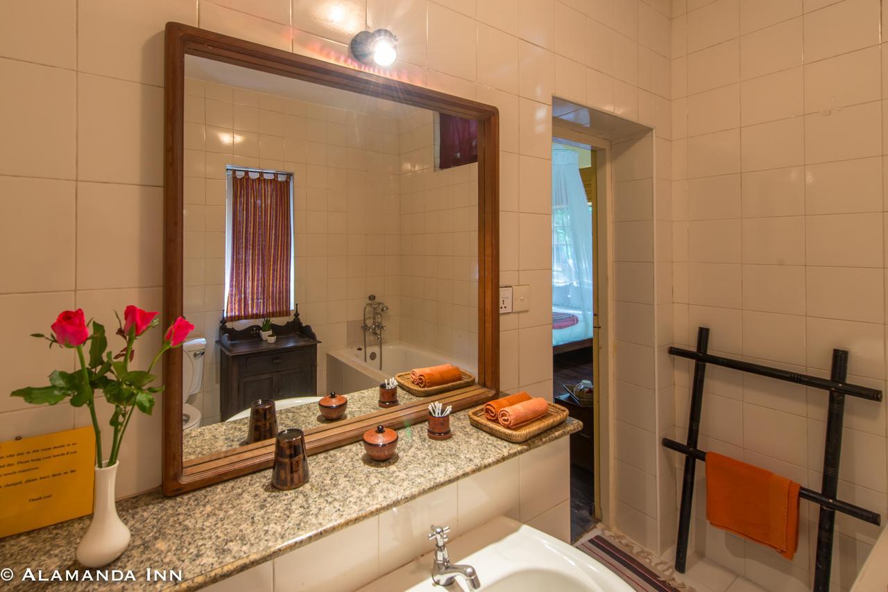 Alamanda Inn, Boutique Hotel And French Restaurant Yangon Eksteriør bilde